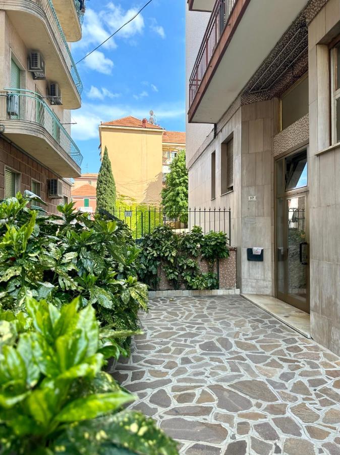Hostdomus - Casa Corallo アラッシオ エクステリア 写真