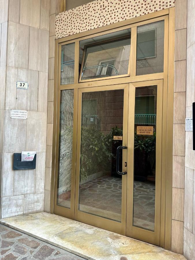 Hostdomus - Casa Corallo アラッシオ エクステリア 写真